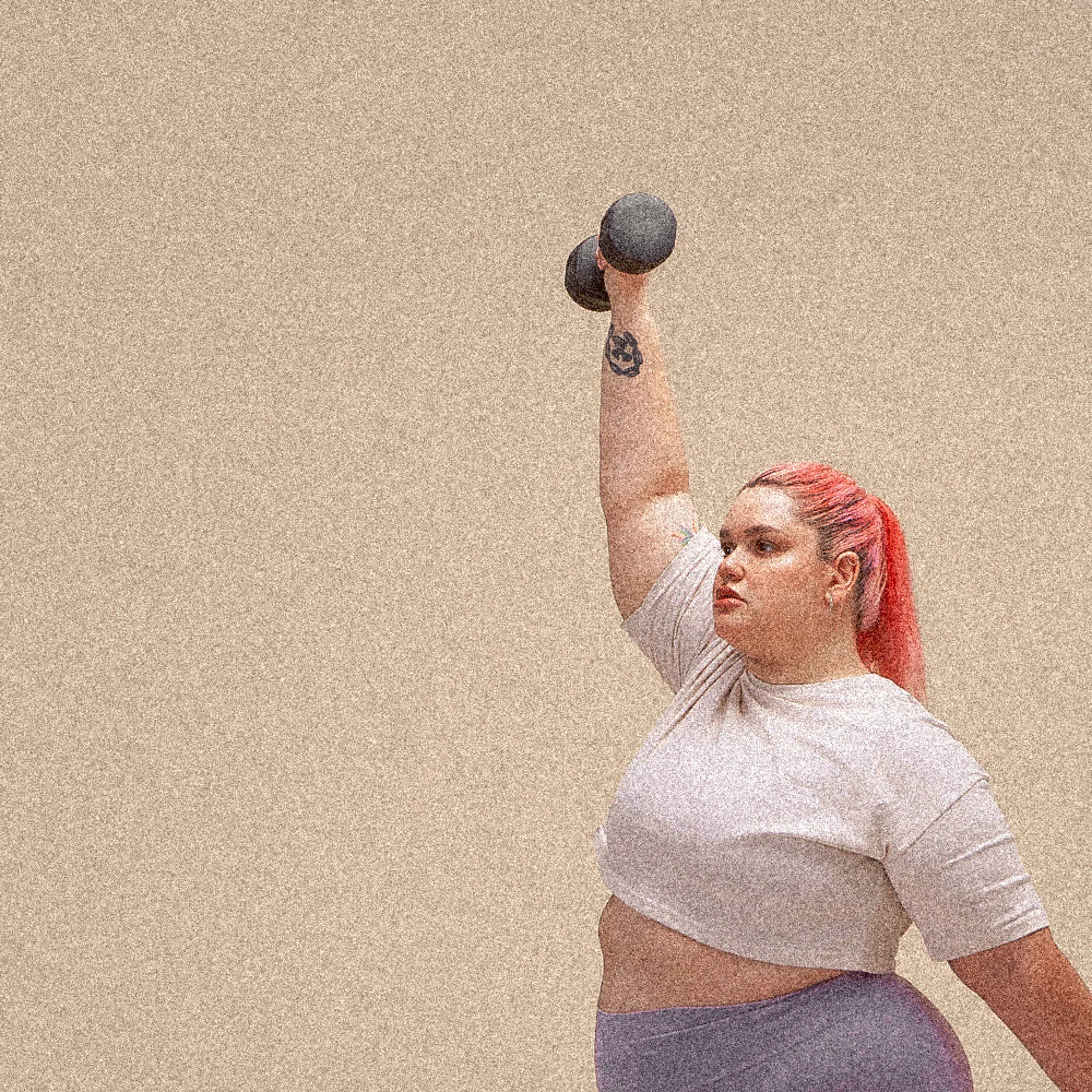 Woman lifting dumbbells 